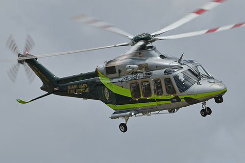 Hélicoptère AW139 N911FR Air Rescue 3 du Miami Dade Fire Rescue