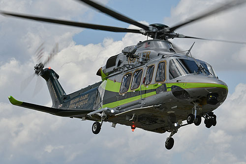 Hélicoptère AW139 N911FR Air Rescue 3 du Miami Dade Fire Rescue