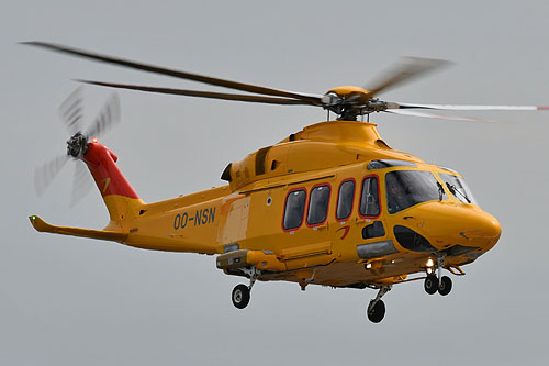 Hélicoptère AW139 OO-NSN de NHV