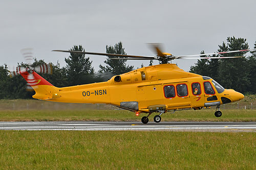 Hélicoptère AW139 OO-NSN de NHV