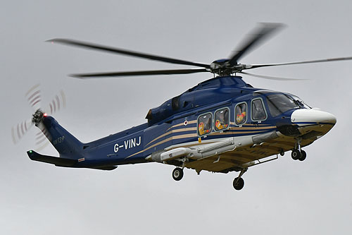 Hélicoptère AW139 G-VINJ de BABCOCK / BOND