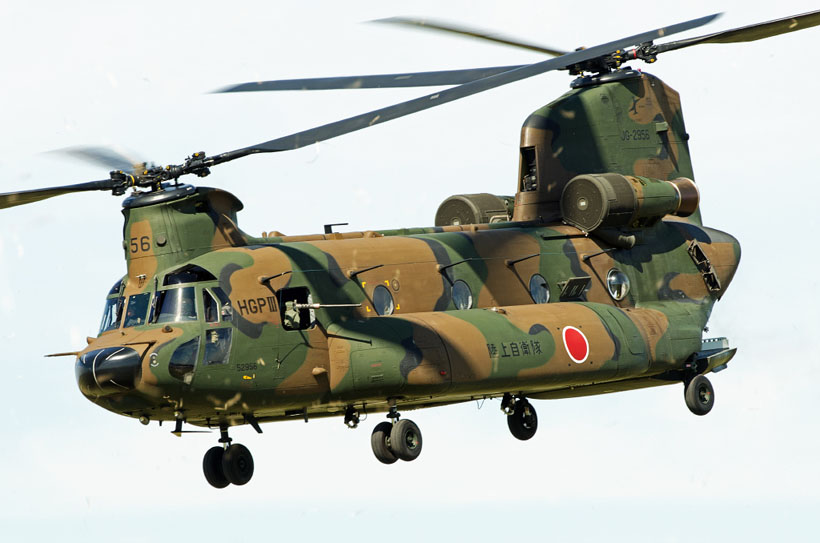 Japanese Army CH47J Chinook helicopter