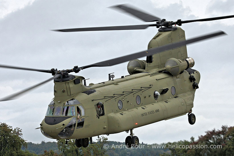 US Army CH47 Chinook helicopter