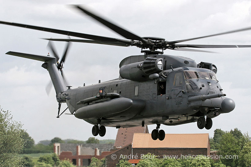 US Air Force MH53 Pavelow helicopter