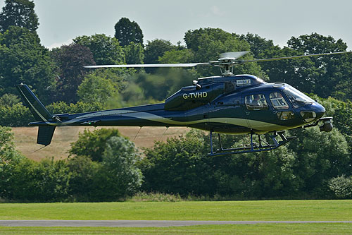 Hélicoptère AS355 Ecureuil G-TVHD ARENA AVIATION