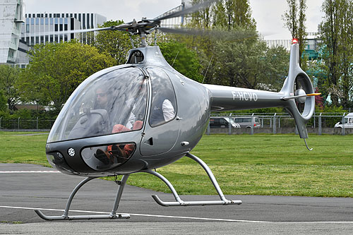 Hélicoptère Cabri F-HCVO de HEGE HELICOPTERES