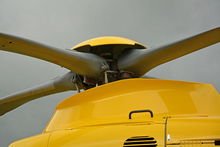 Hélicoptère EC135 G-EMID Police