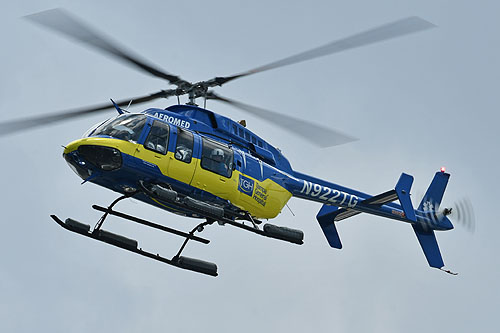 Hélicoptère Bell 407 N922TG Aeromed à Tampa General Hospital