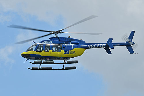 Hélicoptère Bell 407 N922TG Aeromed à Tampa General Hospital