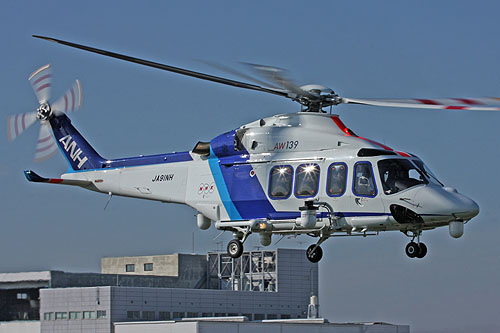 Hélicoptère AW139 JA91NH d'ANH