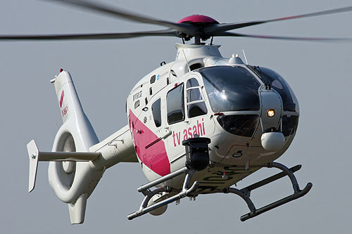 Hélicoptère JA01EX EC135 T2 de TV ASAHI 