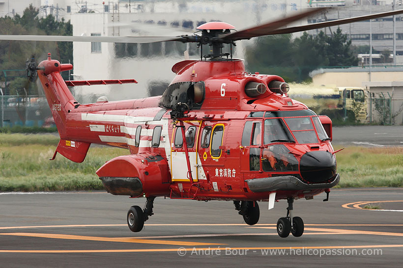 Hélicoptère AS332 SuperPuma des pompiers