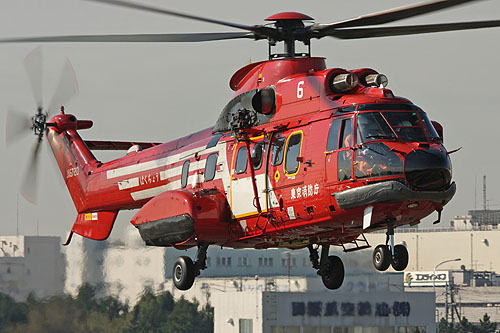 Hélicoptère AS332 SuperPuma des pompiers