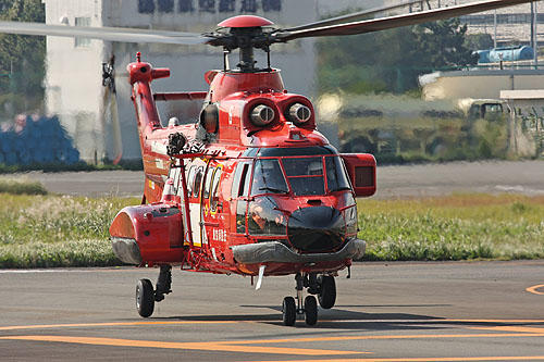 Hélicoptère AS332 SuperPuma des pompiers