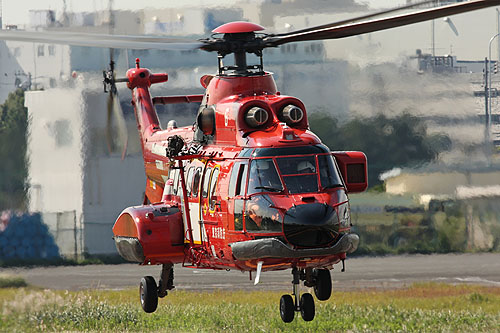 Hélicoptère AS332 SuperPuma des pompiers