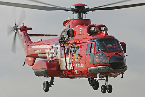 Hélicoptère AS332 SuperPuma des pompiers