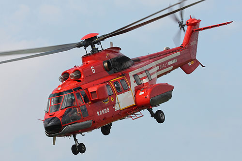 Hélicoptère AS332 SuperPuma des pompiers