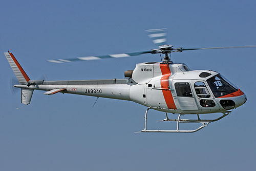 Hélicoptère AS350 B Ecureuil JA9840 de TOHO AIR SERVICE