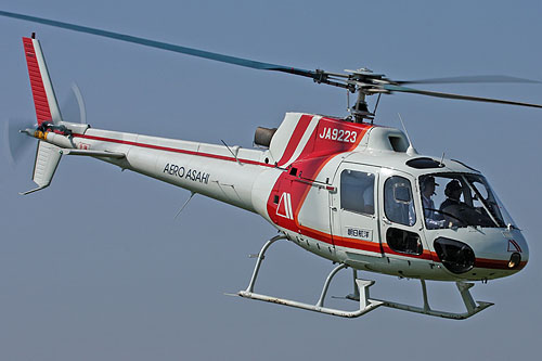 Hélicoptère AS350 B Ecureuil JA9223 d'AERO ASAHI