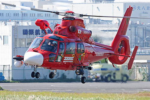 Hélicoptère AS365 Dauphin des pompiers