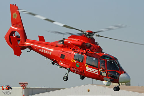 Hélicoptère AS365 Dauphin des Pompiers de Tokyo