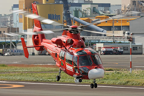 Hélicoptère AS365 Dauphin des pompiers