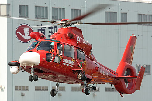 Hélicoptère AS365 Dauphin des pompiers