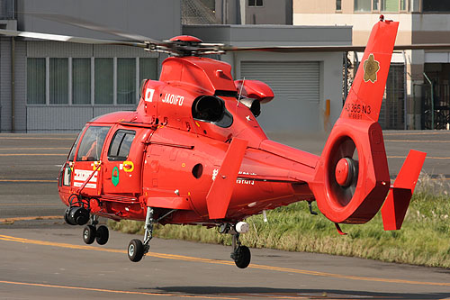 Hélicoptère AS365 Dauphin des pompiers