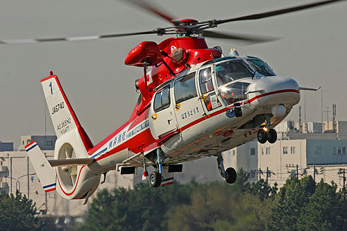 Hélicoptère AS365 Dauphin des pompiers