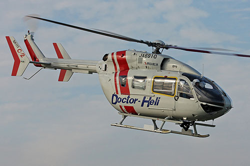 Hélicoptère de secours EC145 Doctor Heli JA6910