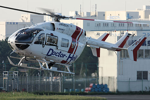 Hélicoptère de secours EC145 Doctor Heli JA6924