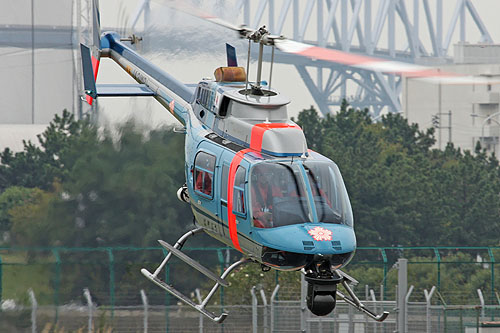 Hélicoptère Bell 206 Long Ranger JA31MP de la Police japonaise