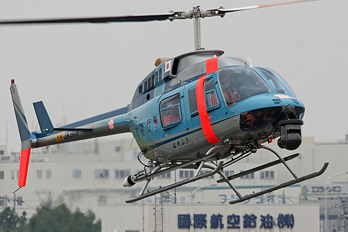 Hélicoptère Bell 206 Long Ranger JA31MP de la Police japonaise