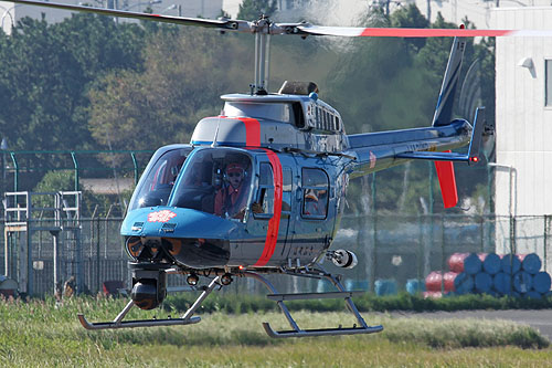 Hélicoptère Bell 206 Long Ranger JA31MP de la Police japonaise