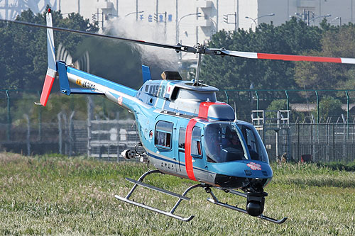 Hélicoptère Bell 206 Long Ranger JA31MP de la Police japonaise