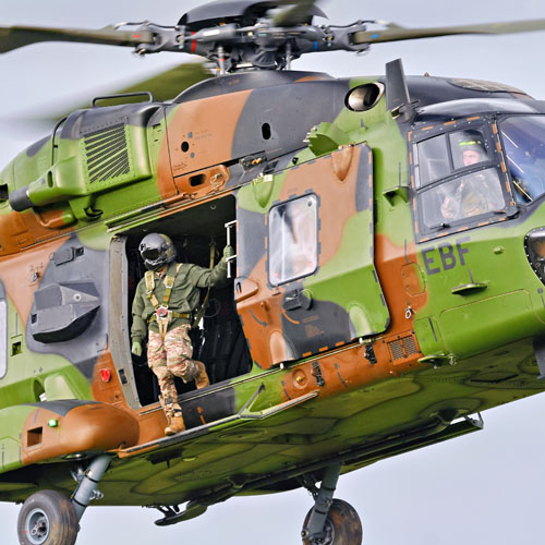 Retour de mission de l'hélicoptère NH90 Caïman EAQ