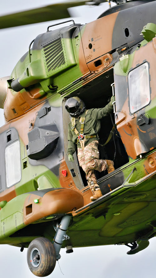 Retour de mission de l'hélicoptère NH90 Caïman EAQ