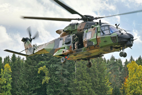 Décollage de l'hélicoptère NH90 Caïman EBF