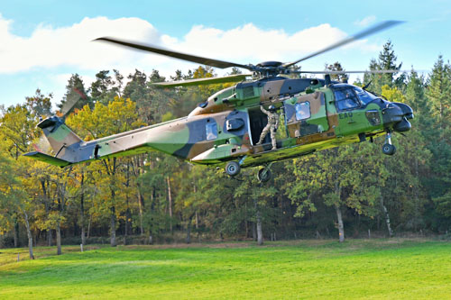 Décollage de l'hélicoptère NH90 Caïman EAQ