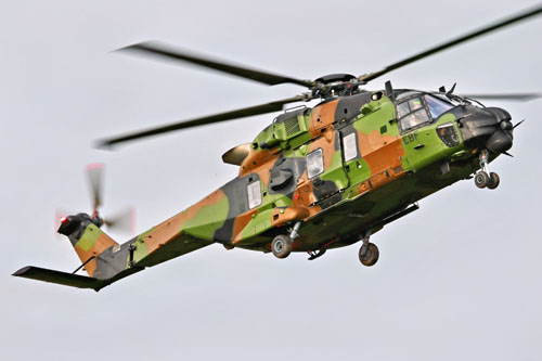 Retour de mission de l'hélicoptère NH90 Caïman EAQ