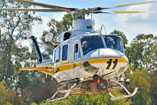 Hélicoptère Bell 412 du Los Angeles County Fire Department, à Whiteman Airport, Californie, USA