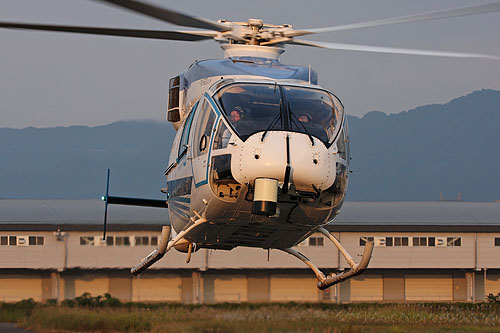 Hélicoptère Mitsubishi MH2000